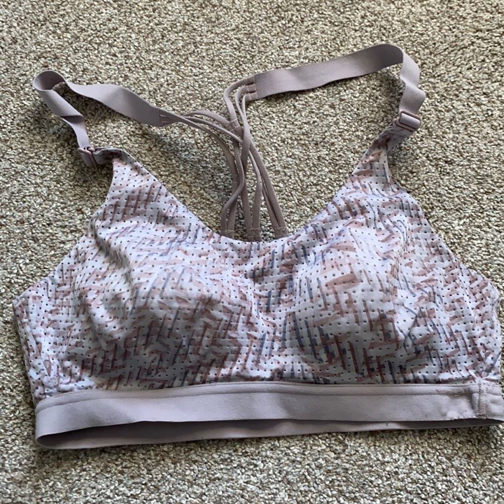 Victoria's Secret Sport Pale Pink Geo Laser Cut Strappy Sports Bra - Size S